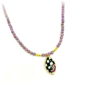 Pembe Doğal Taş Balık Kolye